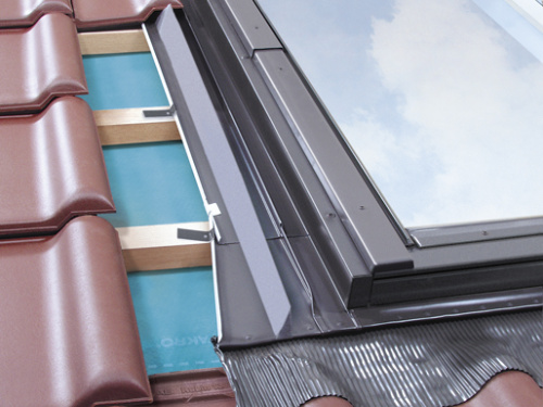 Мансардные окна Оклад FAKRO EZV для FTP_ (CH)  66*140