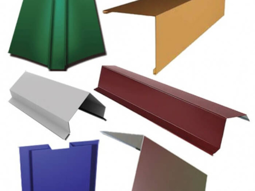 Металлические трубы для забора Элементы из оцинкованой жести. Колпаки на столбы