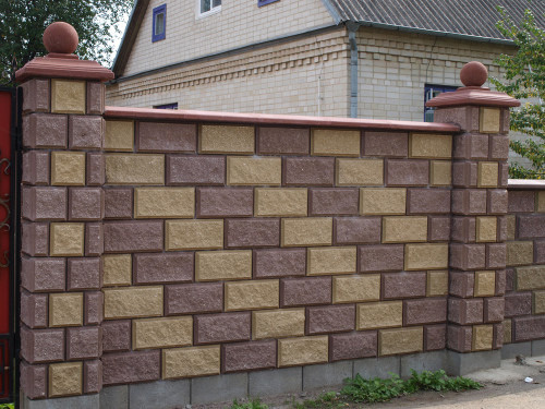 Бессер. Рваный камень. Блок колотый цветной. Уже в продаже в Витебске!