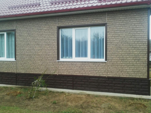 Виниловый сайдинг Ю-пласт. Стоун Хаус